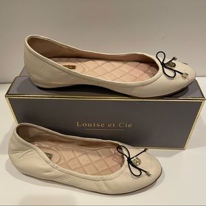 Louise et Cie Lo-ferraria Pale White Cream Leather Ballet Flats Bow Size 7.5M